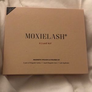 MoxieLash magnetic lash set